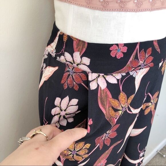 Anthropologie Dolan Floral Pam Trousers NWT - Picture 3 of 7